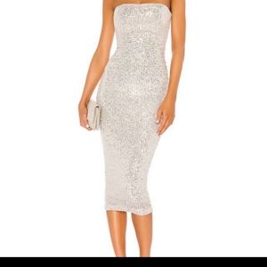 Nookie Fantasy Midi Dress - Silver - Size Small NWT - Style #NKIE-WD383